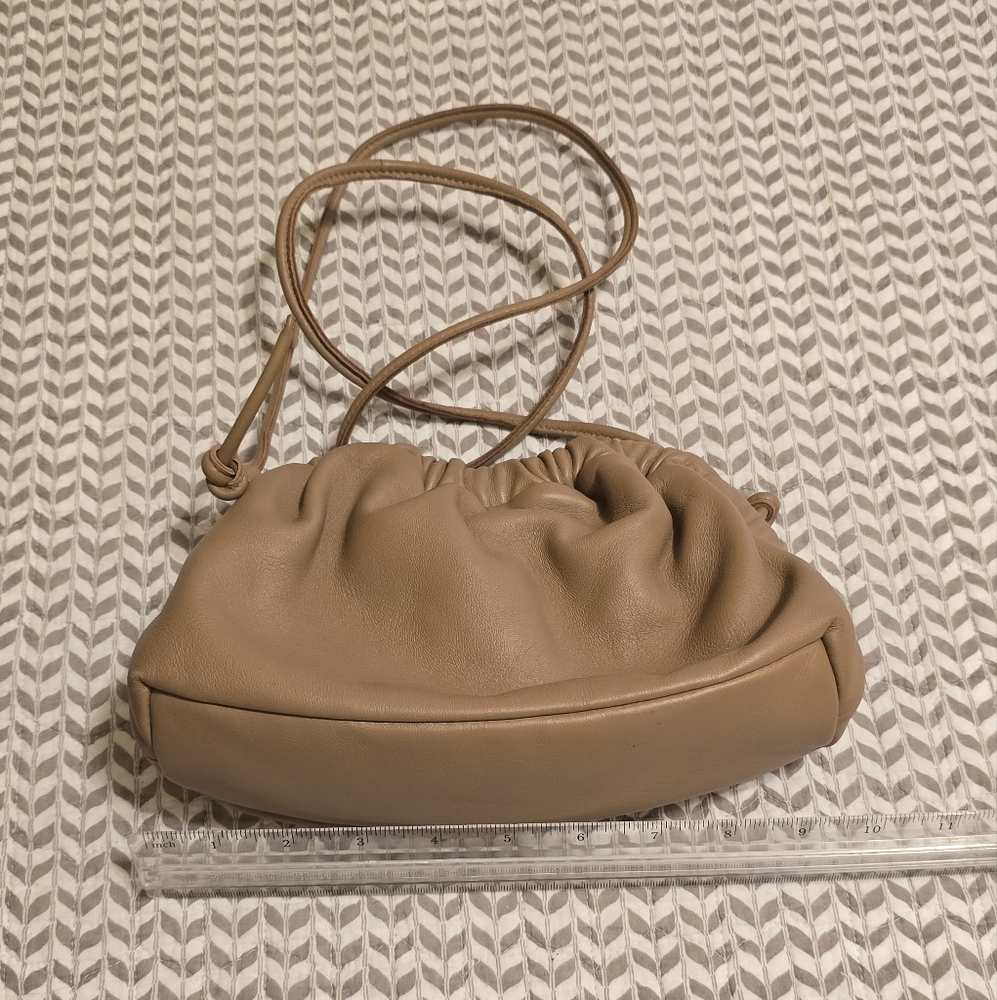 Mansur Gavriel Mini Cluod